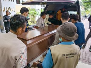 Hasil Autopsi Jasad Juliana: Bukan Hipotermia-Tewas Usai 20 Menit Terjatuh Hasil Autopsi Jasad Juliana: Bukan Hipotermia-Tewas Usai 20 Menit Terjatuh