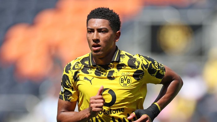 CINCINNATI, OHIO - JUNE 25: Jobe Bellingham #77 of Borussia Dortmund looks on during the FIFA Club World Cup 2025 group F match between Borussia Dortmund and Ulsan HD FC at TQL Stadium on June 25, 2025 in Cincinnati, Ohio. (Photo by Michael Regan - FIFA/FIFA via Getty Images)