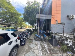 Beda Sikap Pemkot Parepare: Kafe Waka DPRD di Trotoar Dibiarkan, PKL Ditindak