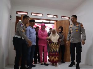 Sambut Hari Bhayangkara ke-79, Polres Depok Bedah Rumah Warga