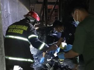 Gedung Sekretariat Ormas Lantai 3 di Sukabumi Terbakar Gedung Sekretariat Ormas Lantai 3 di Sukabumi Terbakar