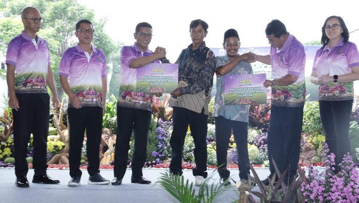 Kejaksaan Agung RI bareng Kementerian Desa dan Pembangunan Daerah Tertinggal (Kemendes PDT) meluncurkan kesibukan Jaksa Garda Desa Kejaksaan Agung RI bareng Kementerian Desa dan Pembangunan Daerah Tertinggal (Kemendes PDT) meluncurkan kesibukan Jaksa Garda Desa