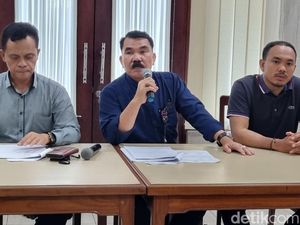 2 Tersangka Kasus Mbah Tupon Tegaskan Bukan Mafia Tanah 2 Tersangka Kasus Mbah Tupon Tegaskan Bukan Mafia Tanah