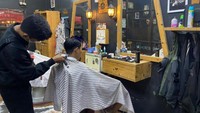 DANA Bisnis Bantu Odysen Barbershop Rapi Kelola Transaksi & Ekspansi