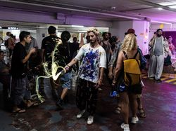 Israel Sarankan Warga Main Aplikasi Kencan dalam Bunker