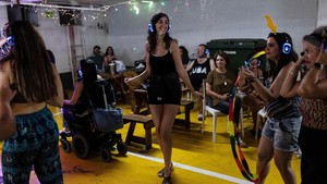 Di Tengah Teror Rudal, Israel Minta Warganya Main Aplikasi Kencan di Bunker