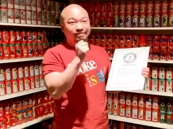 Gokil! Pria Ini Koleksi Lebih dari 11 Ribu Kaleng Minuman Bersoda