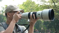 Review Lensa Sony 400-800, Asyik Dibawa Hunting Foto Outdoor