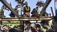 Ribuan Warga Ikuti Tradisi Mandi Balimau di Sungai Batang Merao