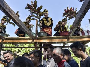 Ribuan Warga Ikuti Tradisi Mandi Balimau di Sungai Batang Merao