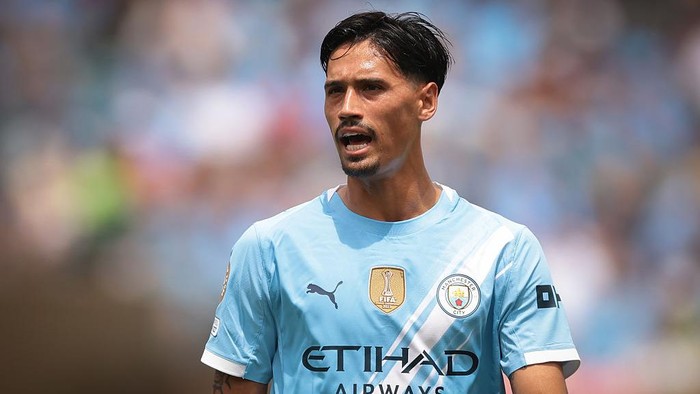 PHILADELPHIA, PENNSYLVANIA - JUNE 18: Tijjani Reijnders of Manchester City reacts during the FIFA Club World Cup 2025 group G match between Manchester City FC and Wydad AC at Lincoln Financial Field on June 18, 2025 in Philadelphia, Pennsylvania. (Photo by Jonathan Moscrop/Getty Images)