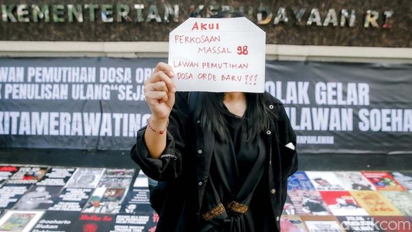 Tolak Pernyataan Fadli Zon, Koalisi Sipil Geruduk Kemenbud