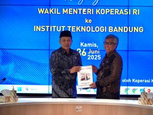 Koperasi Desa Jalan Bagi Evidence Based Policy Sejahterakan Desa Koperasi Desa Jalan Bagi Evidence Based Policy Sejahterakan Desa