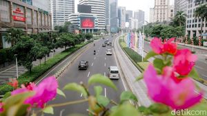 Libur Panjang Akhir Pekan, Jakarta Pagi Ini Sepi
