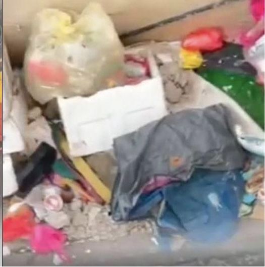 Gerai Mie Dicap Jorok karena Masaknya di Sebelah Sampah