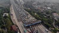 Kepadatan Kendaraan Jalur Puncak Bogor Libur Tahun Baru Islam