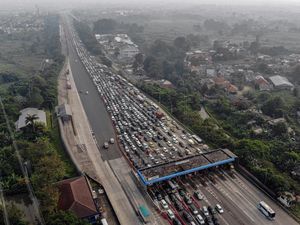 Kepadatan Kendaraan Jalur Puncak Bogor Libur Tahun Baru Islam Kepadatan Kendaraan Jalur Puncak Bogor Libur Tahun Baru Islam
