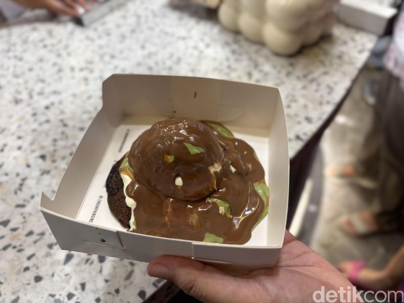 Tenant kuliner viral di PRJ 2025.
