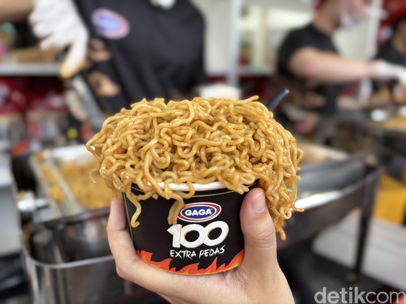 Tenant kuliner viral di PRJ 2025.