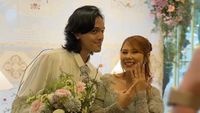 Nadin Amizah Resmi Tunangan dengan Faishal Tanjung