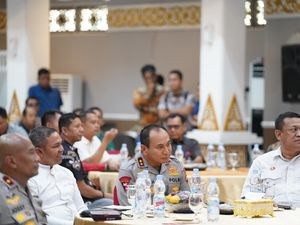 Pemprov Riau Apresiasi Kapolda Irjen Herry Heryawan Tindak Perambah Hutan Pemprov Riau Apresiasi Kapolda Irjen Herry Heryawan Tindak Perambah Hutan