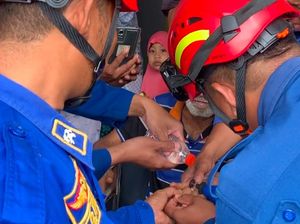 Lansia di Barru Lapor Damkar gegara Cincin Nyangkut Bikin Jari Bengkak-Luka