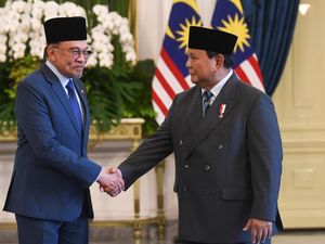 Prabowo & PM Malaysia Sepakat Kelola Bersama Harta Karun Migas di Ambalat Prabowo & PM Malaysia Sepakat Kelola Bersama Harta Karun Migas di Ambalat