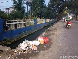 Sampah di Jalan Mallengkeri Makassar Menumpuk Lagi, Lurah: Tidak Ada Moral! Sampah di Jalan Mallengkeri Makassar Menumpuk Lagi, Lurah: Tidak Ada Moral!