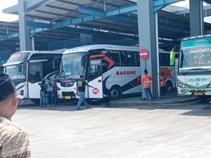 Tiga Pengeroyok Anggota TNI di Terminal Arjosari Diringkus Tiga Pengeroyok Anggota TNI di Terminal Arjosari Diringkus