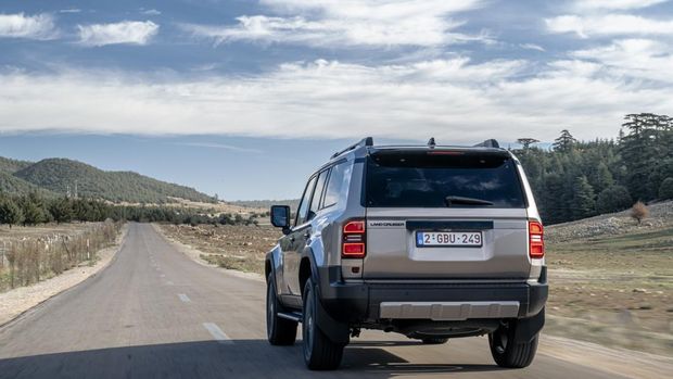 Toyota Land Cruiser Hybrid 48V meluncur di Eropa