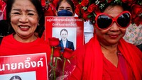 Bangkok Memerah, Ribuan Pendukung Pheu Thai Bela Paetongtarn