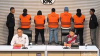Momen KPK Tetapkan 5 Tersangka Terkait OTT di Madina