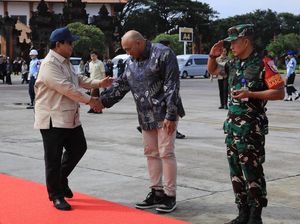 Prabowo Titip Pesan ke De Gadjah soal Sampah-Kasus Perbekel Baturiti Prabowo Titip Pesan ke De Gadjah soal Sampah-Kasus Perbekel Baturiti