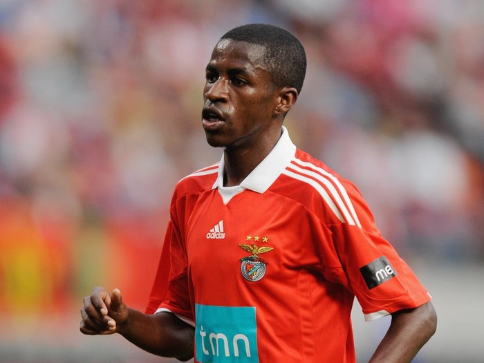 AMSTERDAM, NETHERLANDS - JULY 24:  Benfica's Ramires during the Amsterdam Tournament match between Sunderland and Benfica at the Amsterdam Arena on July 24, 2009 in Amsterdam, Netherlands.  (Photo by Michael Regan/Getty Images)