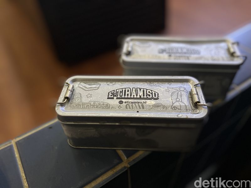 Tiramisu vending machine
