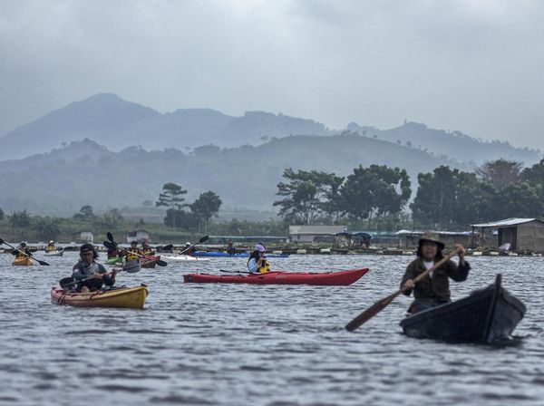 Hits! Wisata Kayak di Waduk Saguling Jadi Primadona Baru Bandung Barat