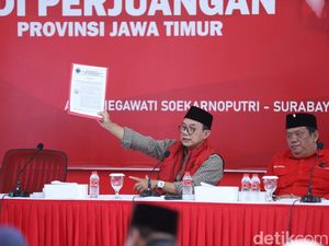 PDIP Copot Sumi Harsono dari Jabatan Ketua DPC Sidoarjo PDIP Copot Sumi Harsono dari Jabatan Ketua DPC Sidoarjo