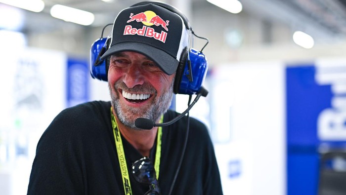 SPIELBERG, AUSTRIA - JUNE 29: Jurgen Klopp in the Visa Cash App Racing Bulls garage prior to the F1 Grand Prix of Austria at Red Bull Ring on June 29, 2025 in Spielberg, Austria. (Photo by Rudy Carezzevoli/Getty Images)