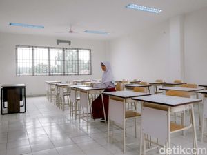 Video: Internet Sekolah Rakyat Dibiayai Kemensos, Kemkomdigi Akan Pastikan Kualitasnya Video: Internet Sekolah Rakyat Dibiayai Kemensos, Kemkomdigi Akan Pastikan Kualitasnya