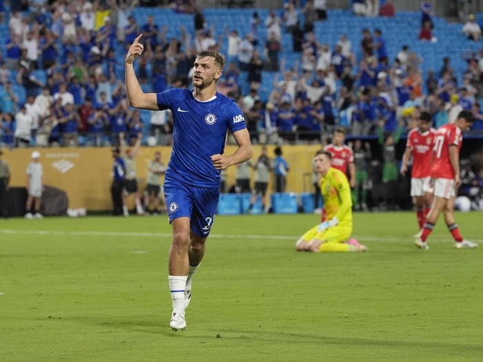 Soccer Football - FIFA Club World Cup - Round of 16 - Benfica v Chelsea - Bank of America Stadium, Charlotte, North Carolina, U.S. - June 28, 2025 Chelsea's Kiernan Dewsbury-Hall celebrates scoring their fourth goal IMAGN IMAGES via Reuters/Jim Dedmon