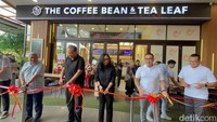 Chairul Tanjung Resmikan Coffee Bean Trans Icon Bernuansa Tropis