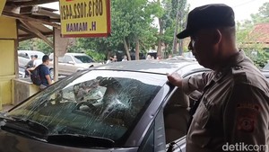 Horor Tabrak Lari di Purwakarta, Pelaku Bonyok Diamuk Massa