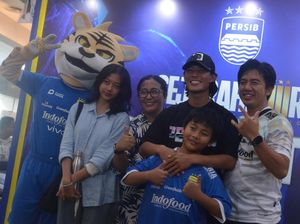 Ini yang Bikin Henhen Kaget Saat Bertemu Bobotoh di Cirebon Ini yang Bikin Henhen Kaget Saat Bertemu Bobotoh di Cirebon