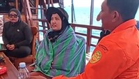 Video: Momen Evakuasi Turis Malaysia yang Terseret Arus di Perairan Komodo