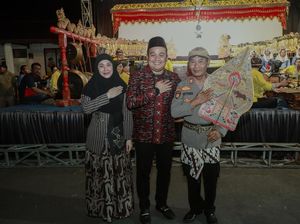 Wayang Kulit Meriahkan Hari Bhayangkara di Jombang Wayang Kulit Meriahkan Hari Bhayangkara di Jombang