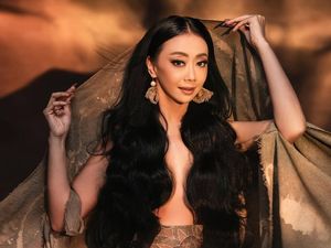 Gaya Asri Welas Tampil Seksi di Pemotretan Terbaru, Dada Tertutup Rambut Gaya Asri Welas Tampil Seksi di Pemotretan Terbaru, Dada Tertutup Rambut