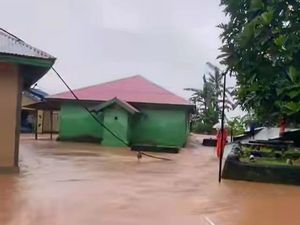 Banjir Setinggi 1 Meter Rendam 6 Desa di Buru Selatan Maluku Banjir Setinggi 1 Meter Rendam 6 Desa di Buru Selatan Maluku