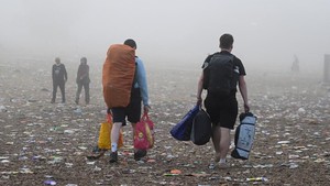 Festival Glastonbury 2025 di Inggris Tinggalkan Banyak Sampah