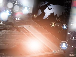 Pengusaha Internet Soroti Regulasi Indonesia Ketinggalan Zaman Pengusaha Internet Soroti Regulasi Indonesia Ketinggalan Zaman