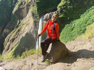 Video: Cek Isi Ransel Ira Wibowo yang Dipakai untuk Naik Gunung Video: Cek Isi Ransel Ira Wibowo yang Dipakai untuk Naik Gunung